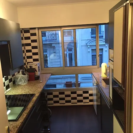 Prestige Elysian * Paris